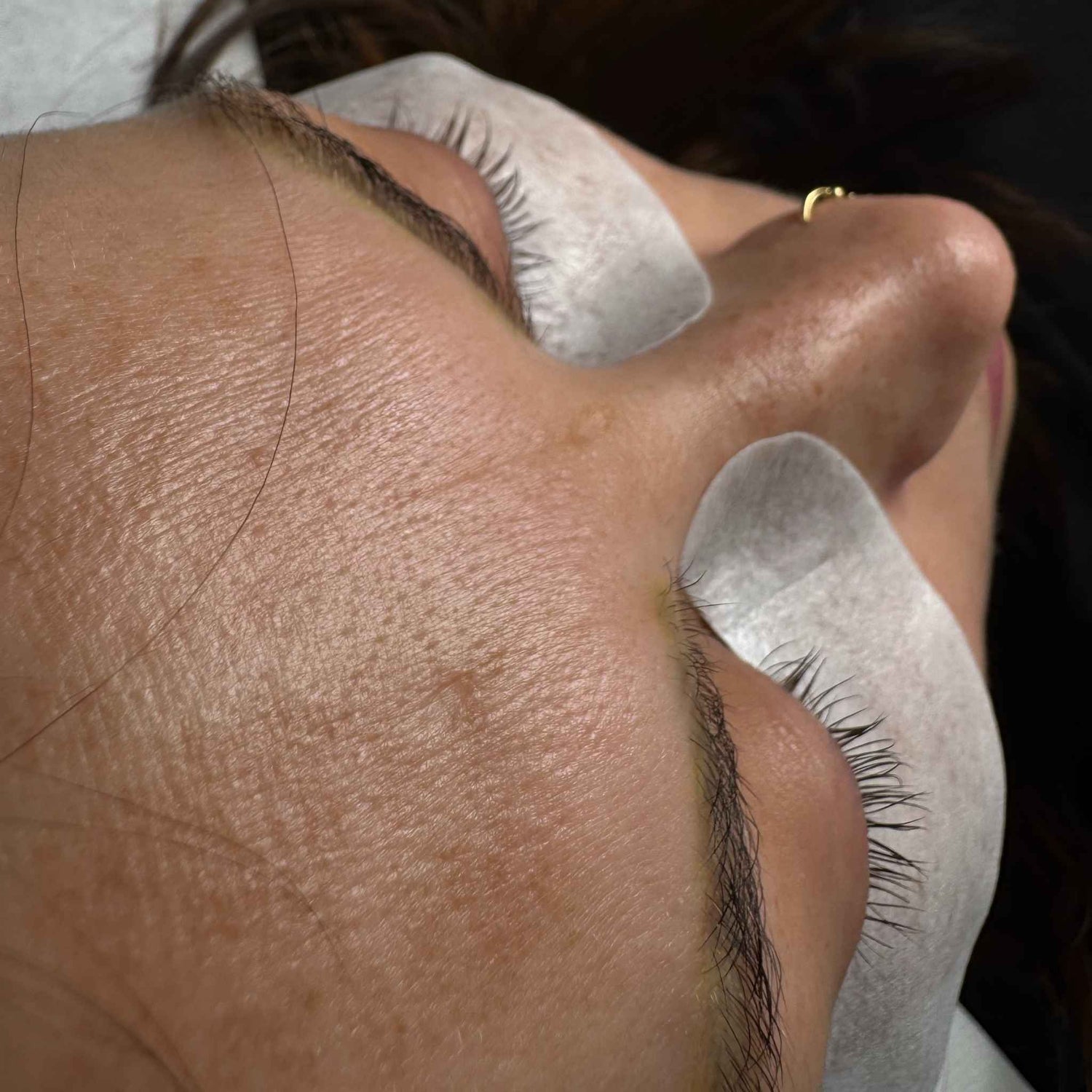 pose lash formation