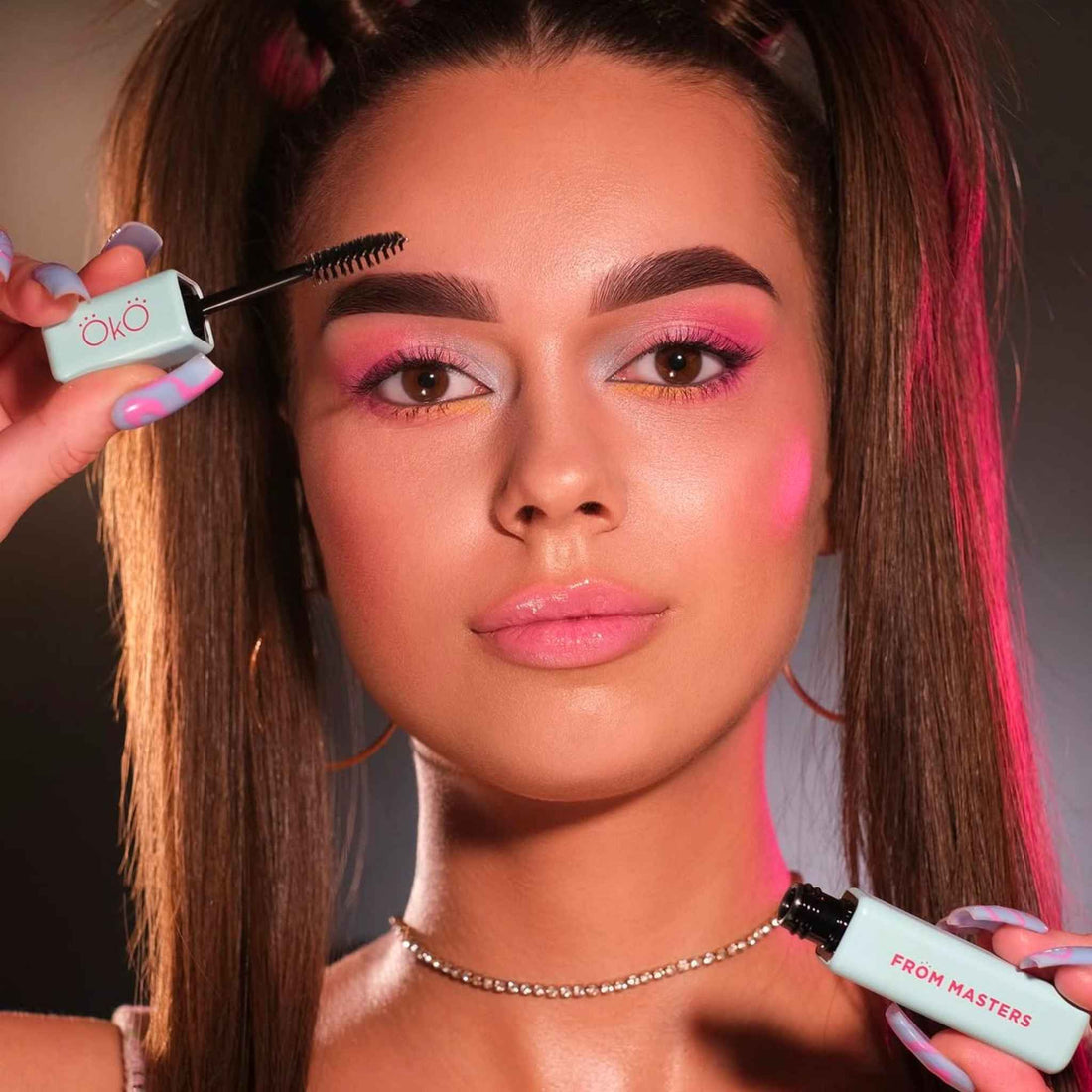 presentation mannequin el fixateur sourcils oko