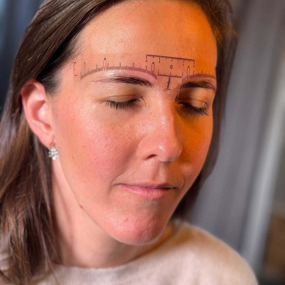 Règle Autocollante Pour Sourcils